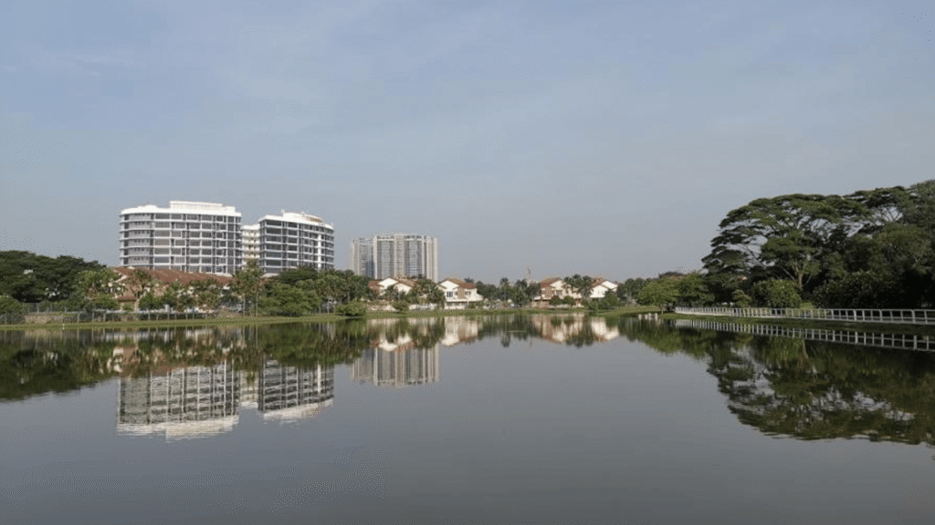 Kota Kemuning Lake