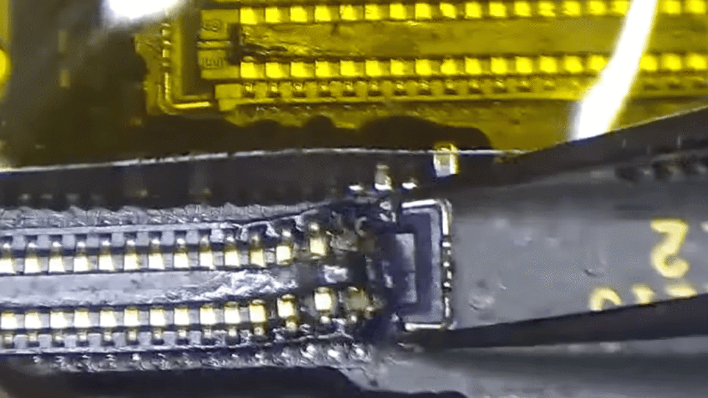 MacBook Logic Board Connector Port